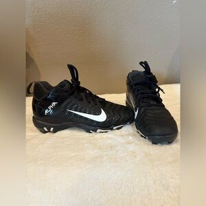 Nike Alpha Menace 2 Shark football cleats size Youth 6.5